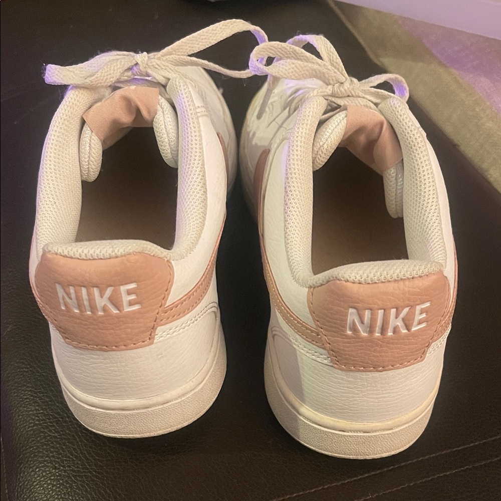 Nike Women's White and Pink Low-Top Sneakers - Picture 2 of 3